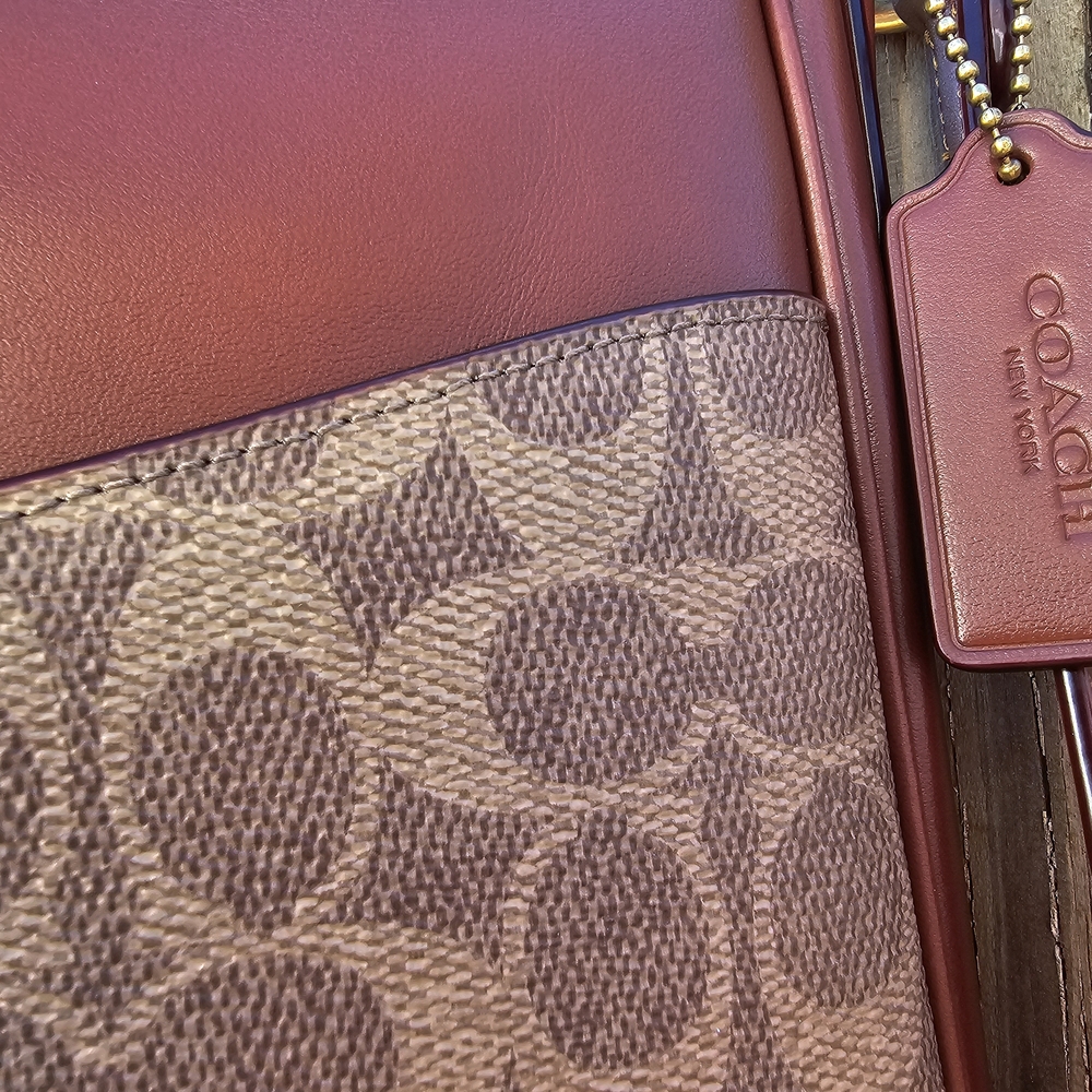 COACH -  Chaise Crossbody In Signature Canvas - Picture 8 of 12